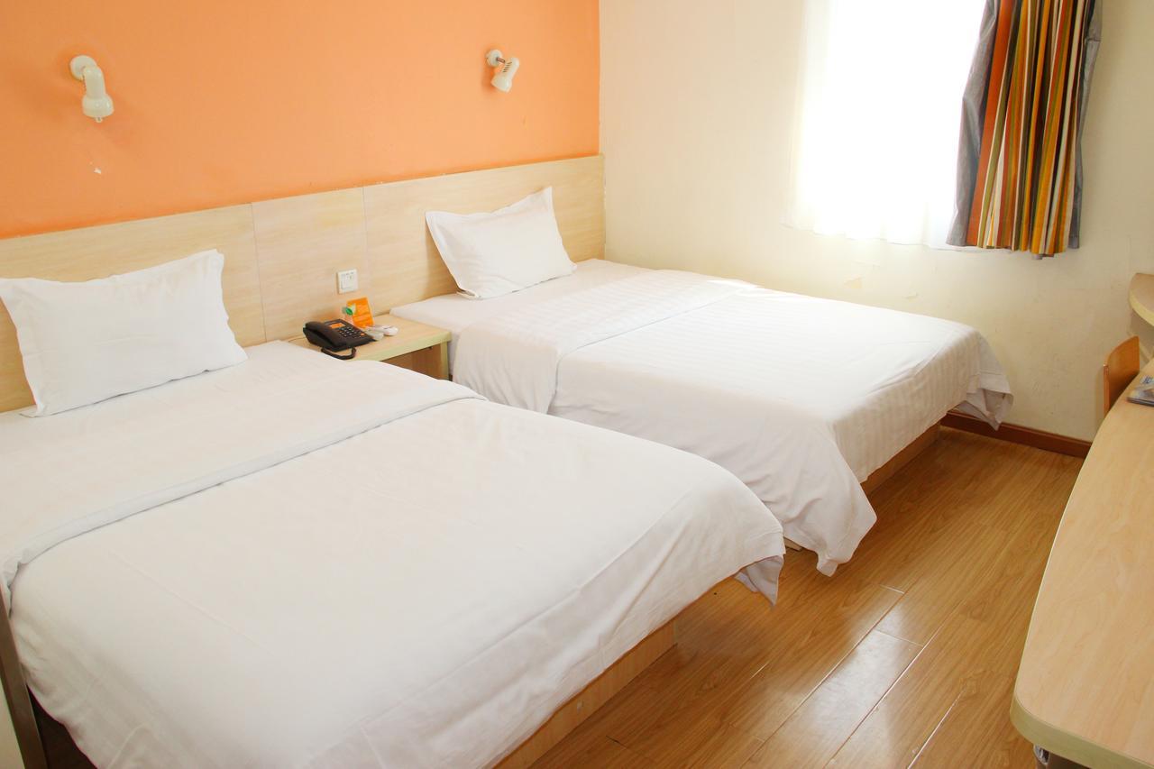 7Days Inn Beijing Yanqing Walmart Bagian luar foto