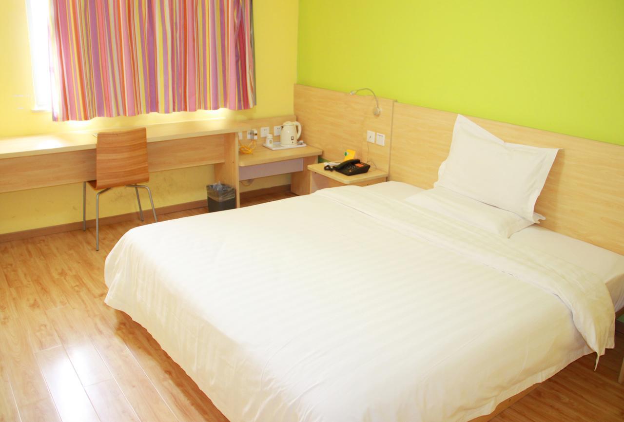 7Days Inn Beijing Yanqing Walmart Bagian luar foto