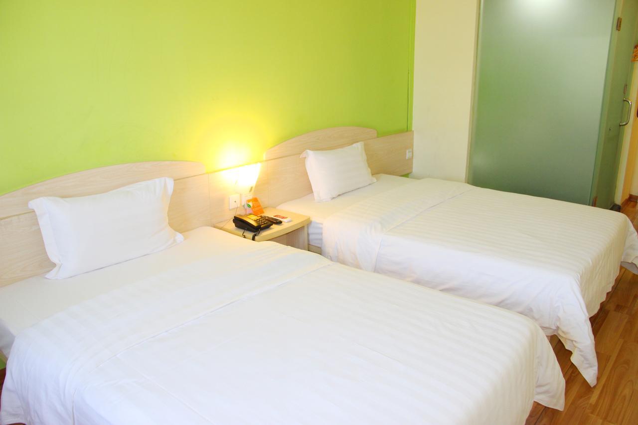 7Days Inn Beijing Yanqing Walmart Bagian luar foto